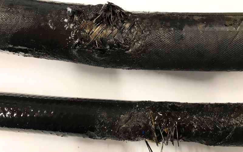 Identificación de mangueras hidráulicas dañadas
